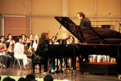 Charles Dutoit (cond.), Martha Argerich (piano)