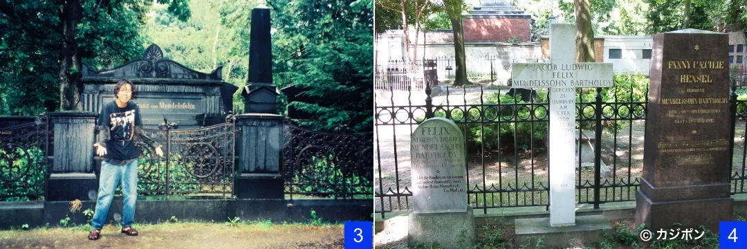 写真：別人の墓前で撮影するカジポンさん／三位一体墓地