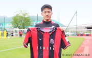 写真：北海道コンサドーレ札幌の選手のサイン入りユニフォーム